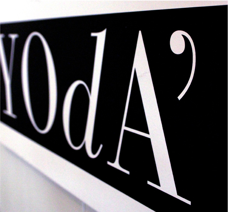 pannello su tela con logo